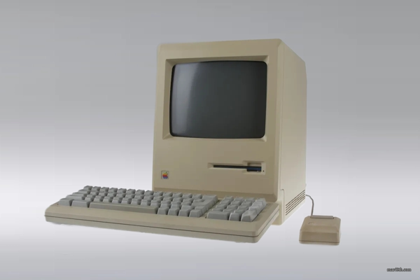 511-Macintosh 512Ke (1986)-1.